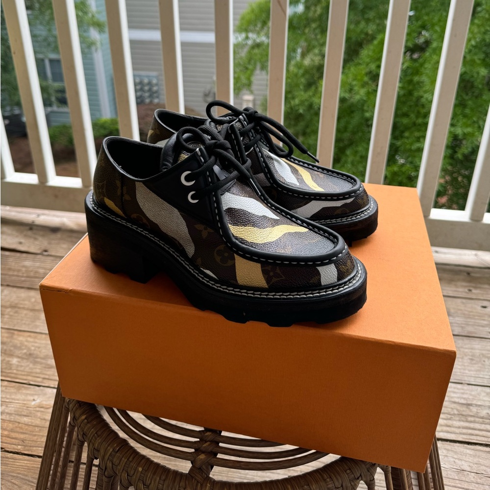 Louis Vuitton Derby